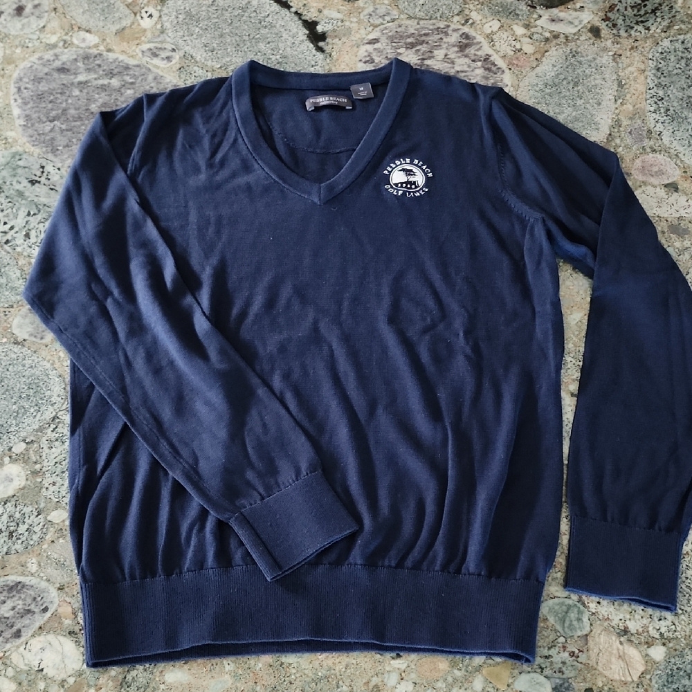 Pebble Beach Women's Navy Blue V-Neck Sweater